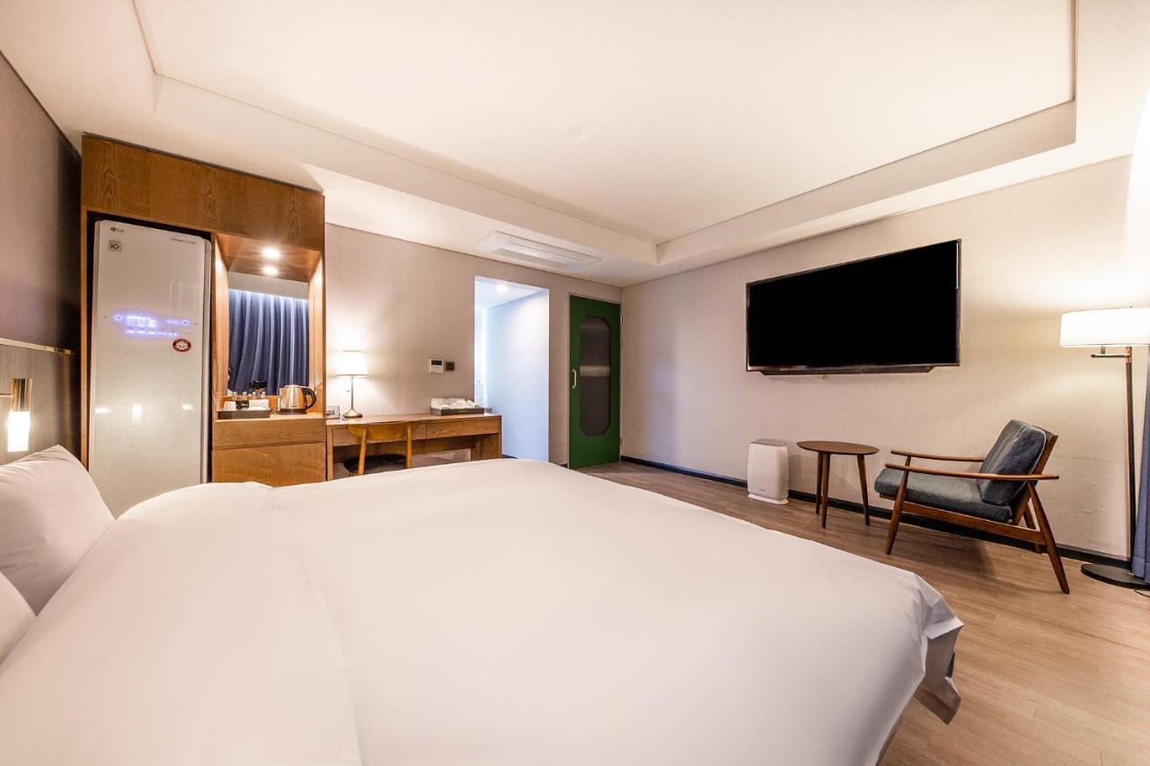 Hotel The Hill Gwangju Metropolitan City Exteriör bild