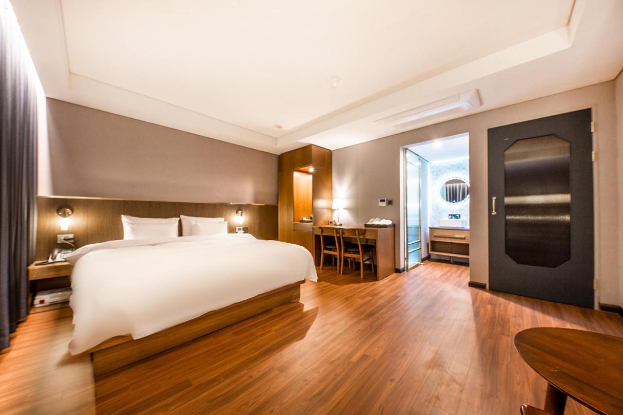 Hotel The Hill Gwangju Metropolitan City Exteriör bild