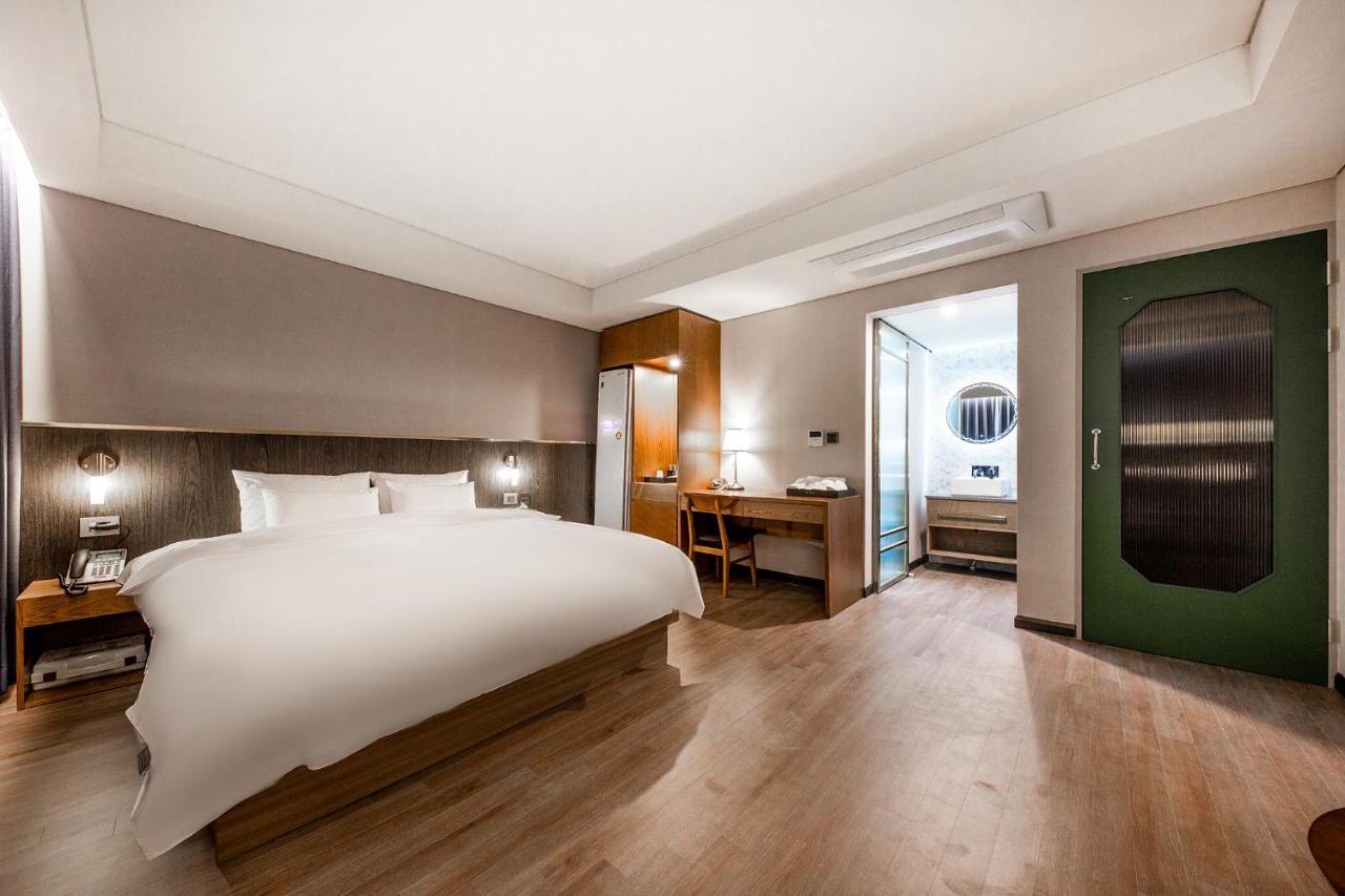 Hotel The Hill Gwangju Metropolitan City Exteriör bild