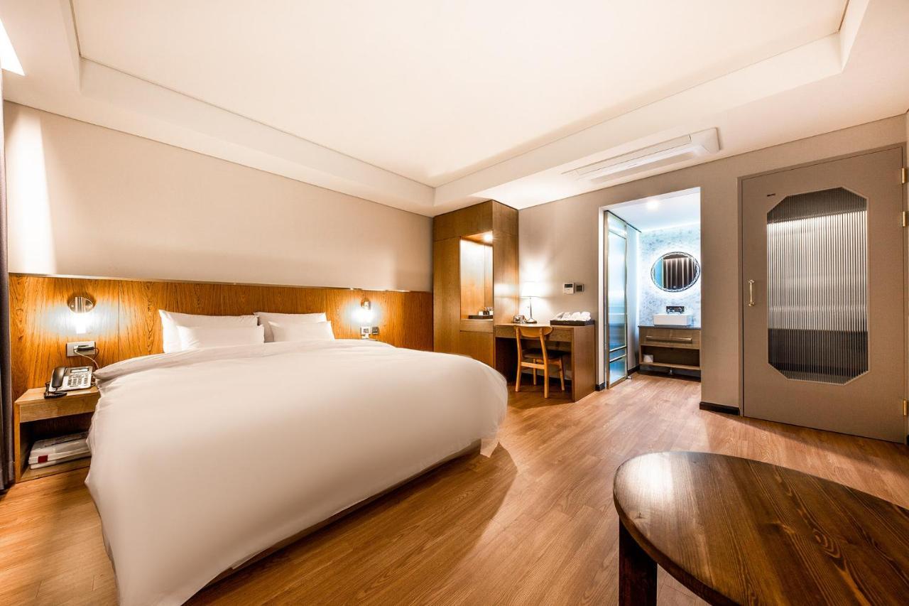 Hotel The Hill Gwangju Metropolitan City Exteriör bild